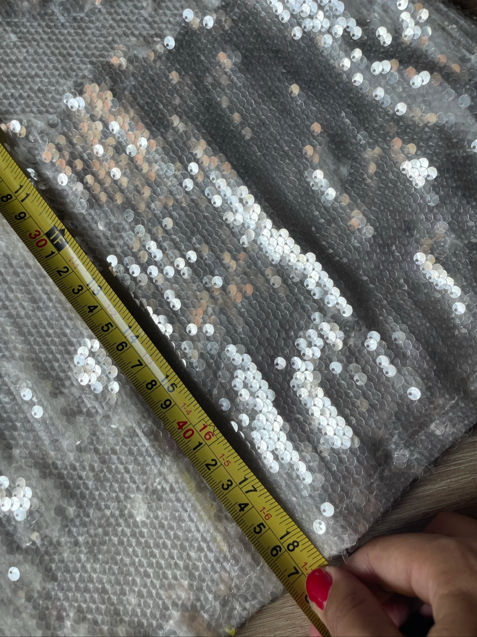 White sequined shirt women’s size M – photo 6